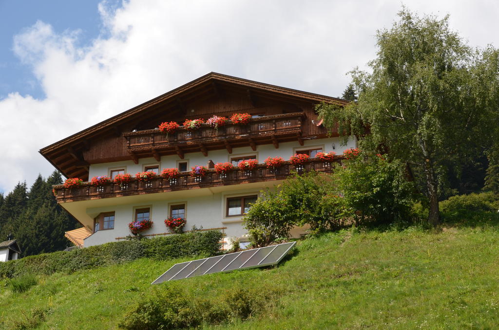 Appartements Obergollerhof Assling Exteriör bild